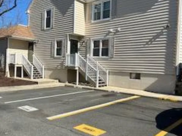 819 Society Hl, Cherry Hill, NJ 08003