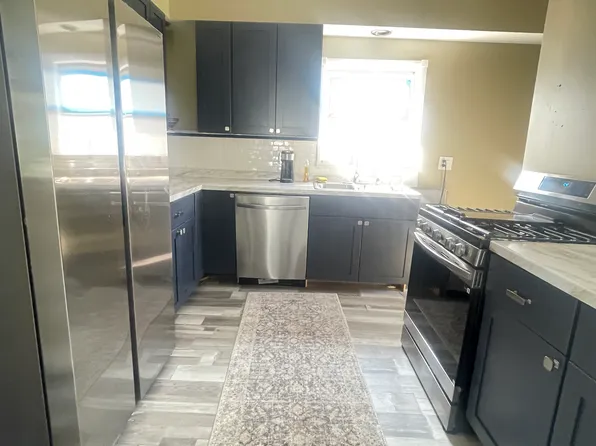 1609 McGraft St, Muskegon, MI 49441
