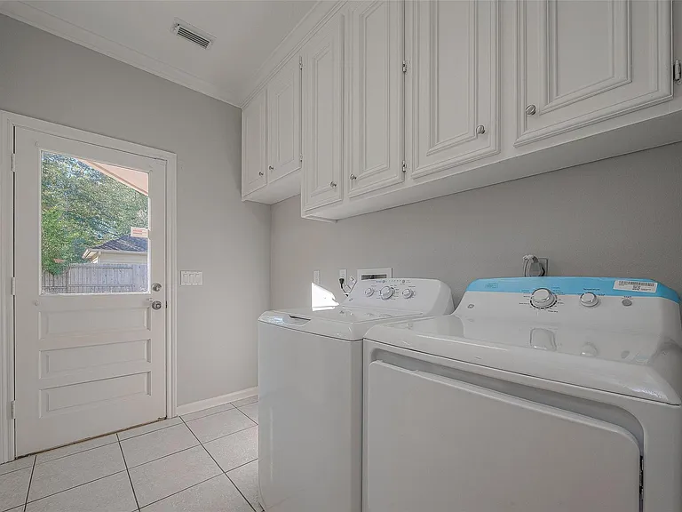 15714 Sylvan Lake Dr — Photo 19