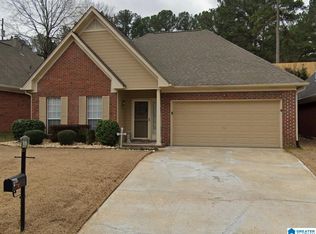 3201 Boxwood Dr, Vestavia Hills, AL 35216