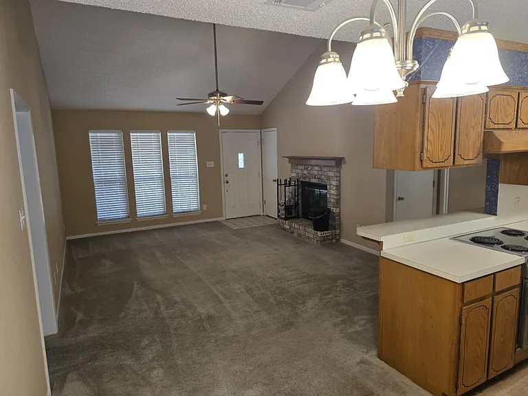 1434 Lawyers Ln — Photo 4