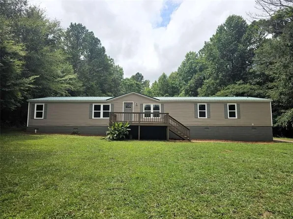 1046 Youngs Farm Rd, Cedartown, GA 30125