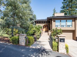 5556 Bacon Rd, Oakland, CA 94619