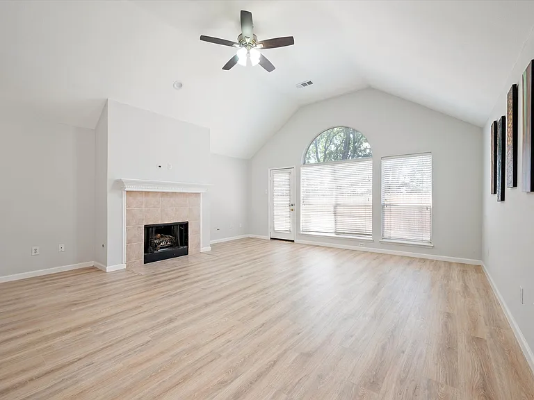 3517 Arbor Creek Ln — Photo 19
