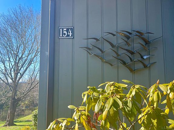 5th image of 154 Sunset Ridge Rd