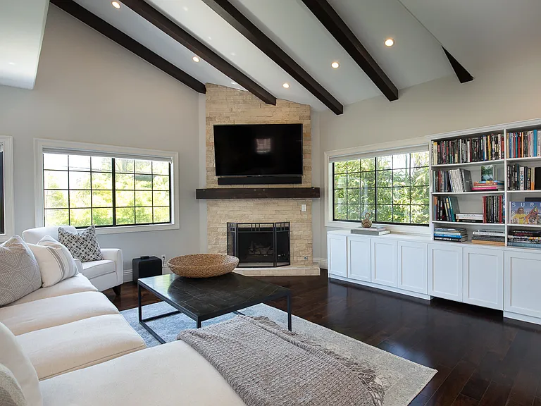3613 Walnut Ave — Photo 9