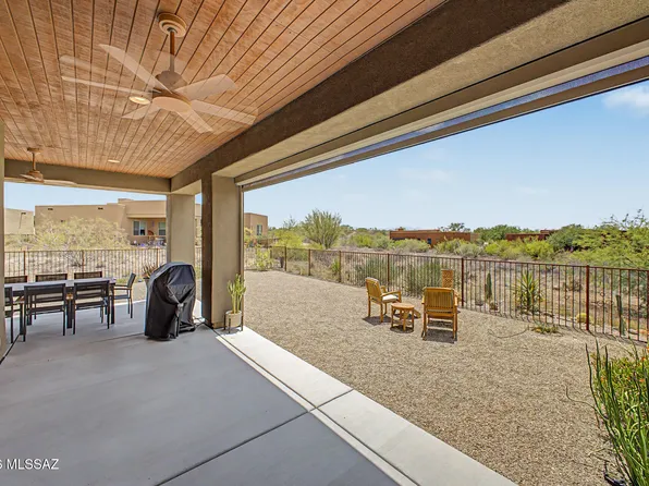 8026 S Galileo Ln, Tucson, AZ 85747