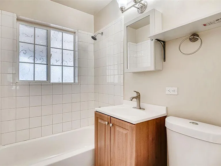 3400 Dexter St — Photo 14