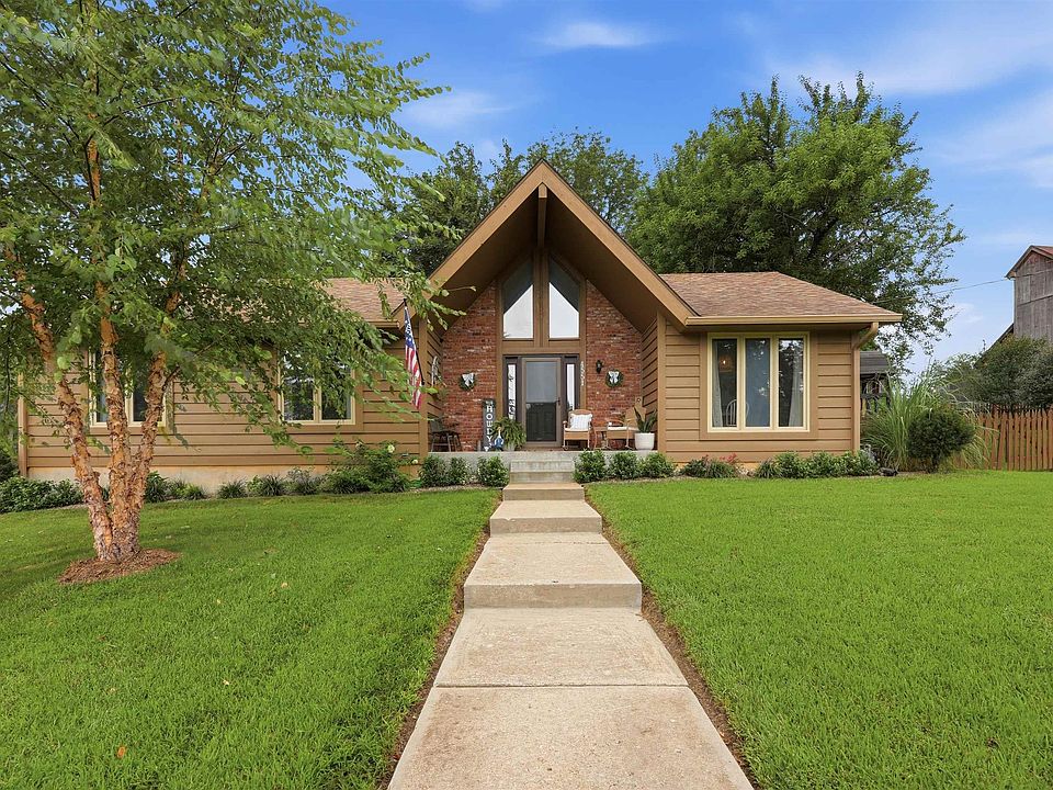 1st image of 4551 SE 25th Ter