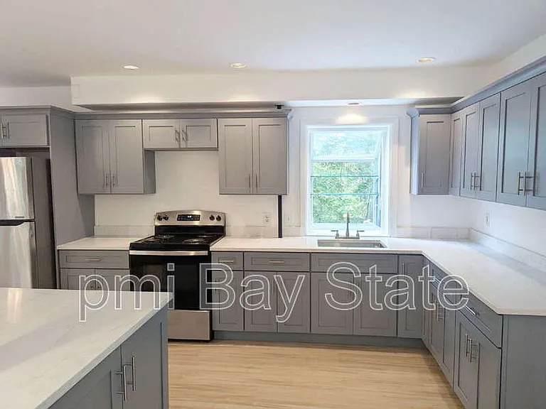 3 Weston St #1 — Photo 8