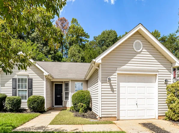1641 Galesburg St, Charlotte, NC 28216