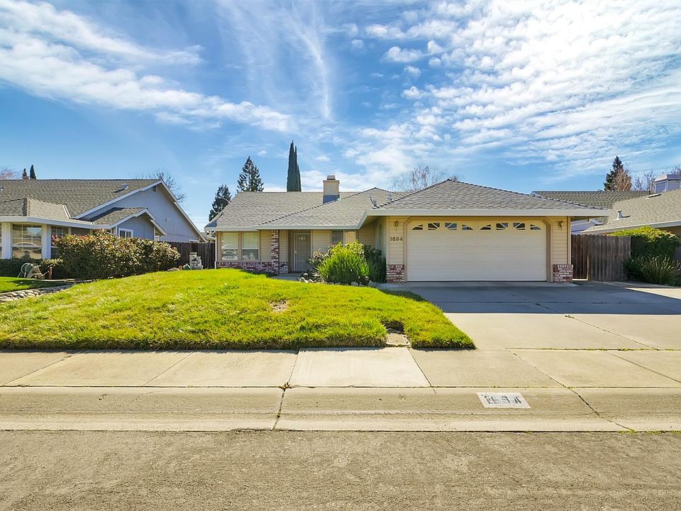 1st image of 1694 Rebecca Dr