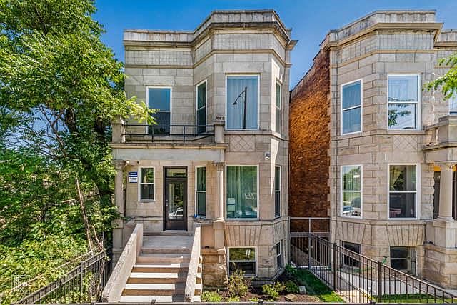 1st image of 523 N Kedzie Ave #2