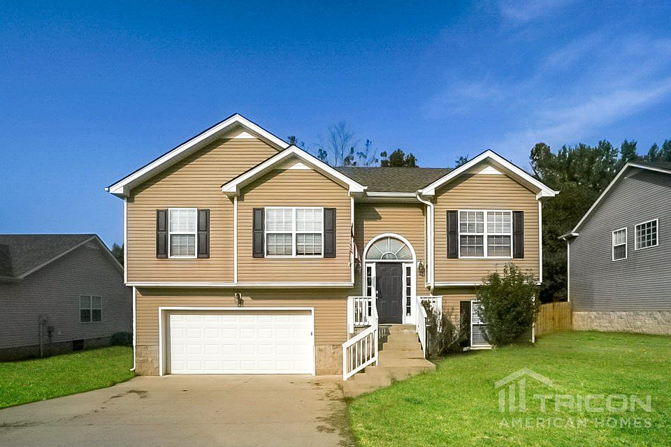 1st image of 1656 Broad Cir