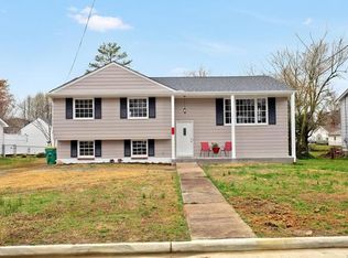 532 North Ave, Hopewell, VA 23860