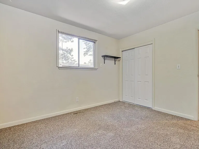 2108 Applewood Rd — Photo 13