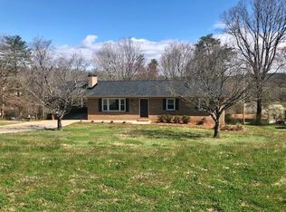 141 Brentwood Rd, Morganton, NC 28655