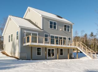 26 Oyster Ledge Ln, Brunswick, ME 04011