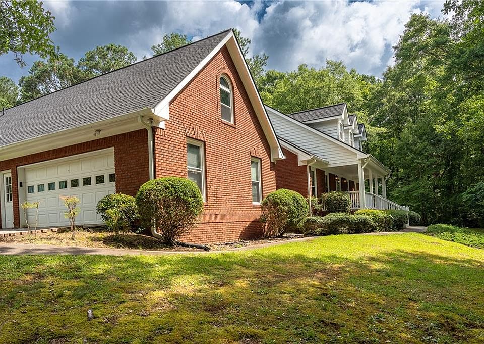 2660 Sandy Creek Cir, Loganville, GA 30052 MLS 7236043 Zillow