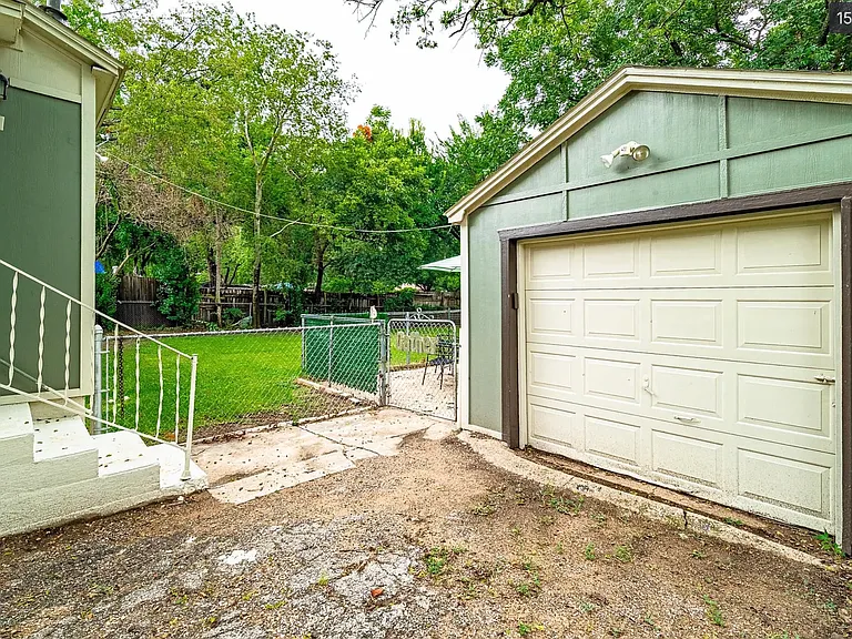 1201 W Alan Ave — Photo 15