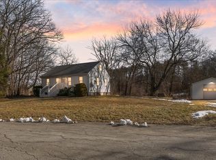 75 Newton Rd, Plaistow, NH 03865