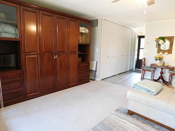 5th image of 223 Lakeside Villa #C