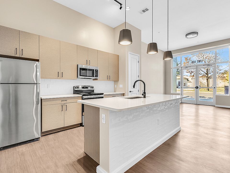 1st image of 659 W Amelia St #3408522