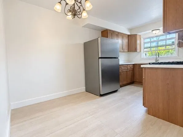 12811 Oxnard St APT 1, North Hollywood, CA 91606