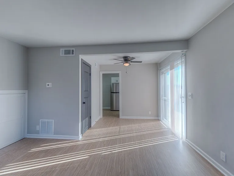 Windsor Village Townhomes — Photo 26