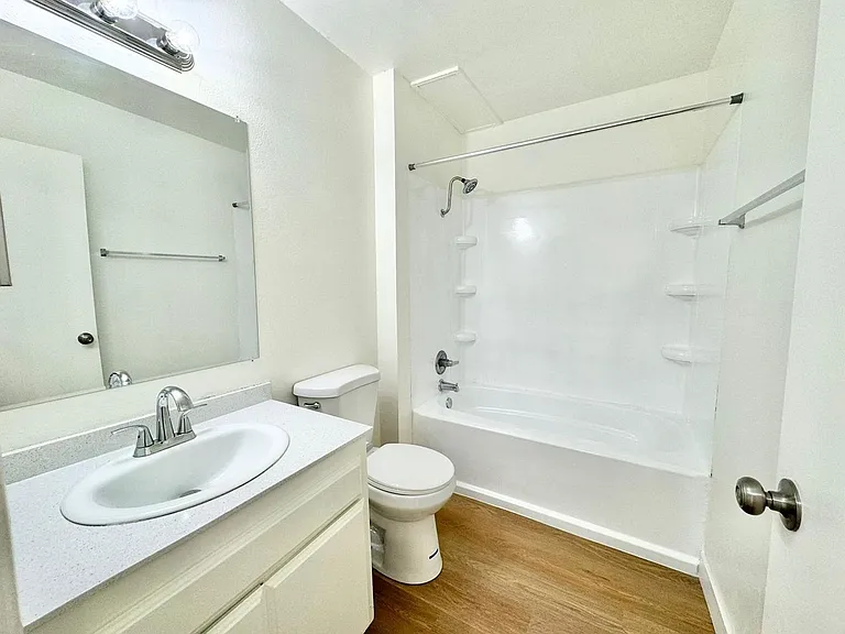 11075 Westminster Ave — Photo 29