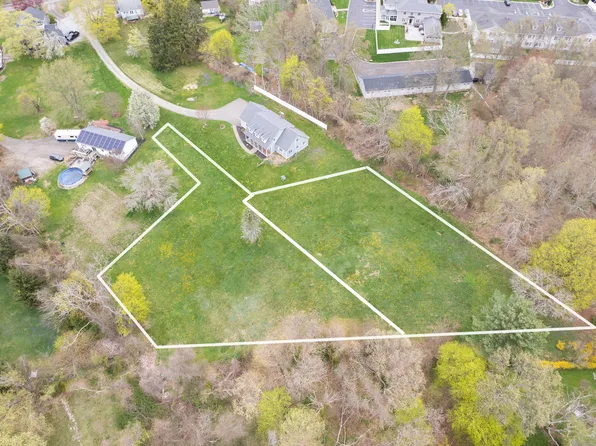 539A & 539B Boston Street, Guilford, CT 06437
