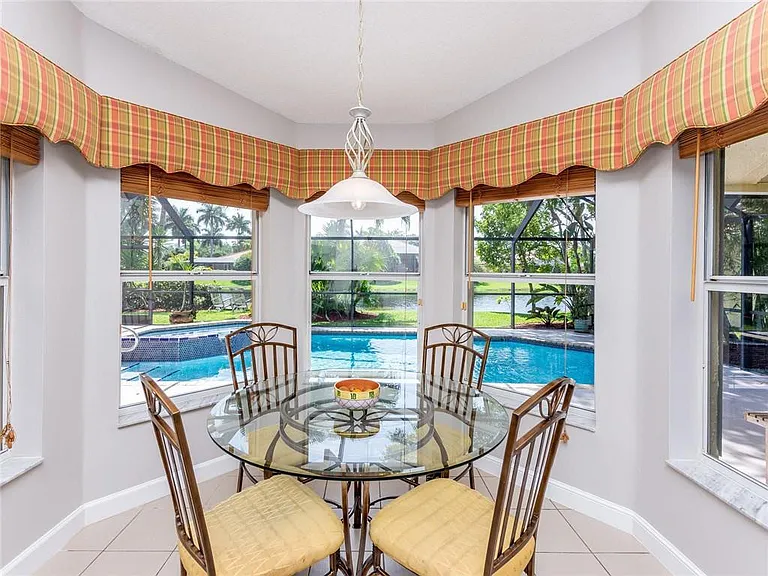 1230 Fairfax Ct — Photo 35