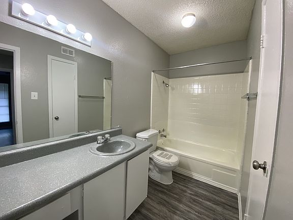 5th image of 1709 W Schunior St #10974474