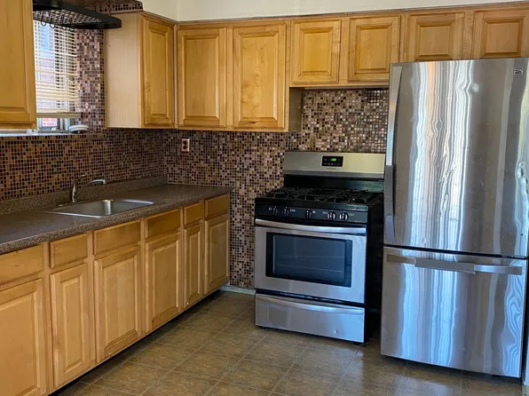 2760 Bruckner Blvd, Bronx, NY 10465