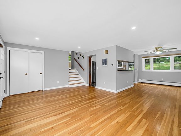2nd image of 566 Main St