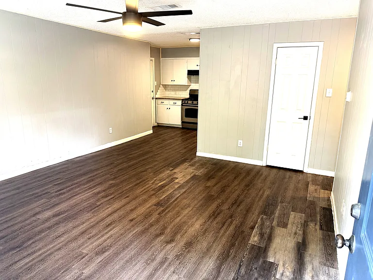 6402 Vioitha Dr #A — Photo 4