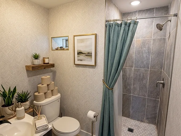 2846 W 21st St #1R — Photo 7