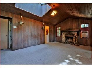 1044 Los Trancos Rd, Portola Valley, CA 94028