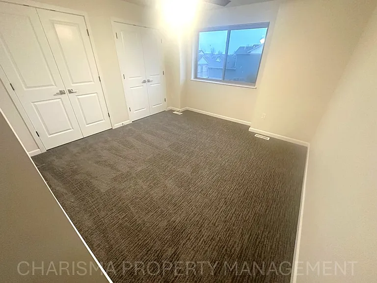 32nd Street Condominiums — Photo 44