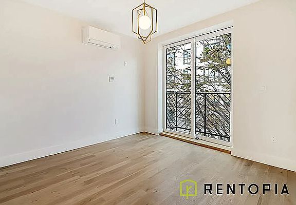 2nd image of 415 Manhattan Ave #3M