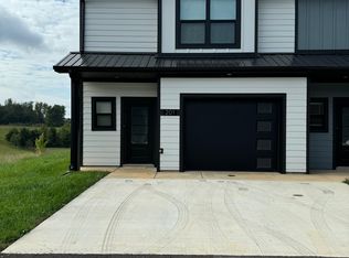 201 Jonathan Wade Cir, Clarksville, TN 37043