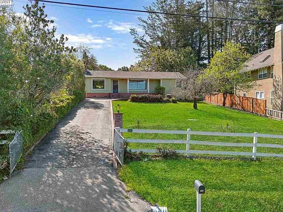 2nd image of 224 Navarra Dr