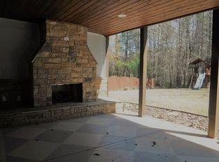 5490 Sandstone Ct, Cumming, GA
