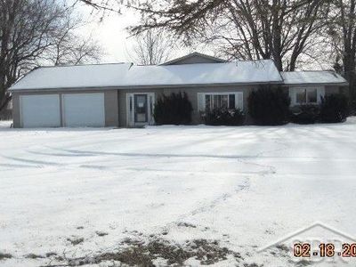 10755 Spencer Rd, Saint Charles, MI, 48655