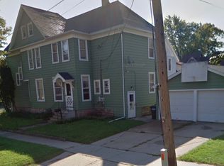7 W Tennessee Ave, Oshkosh, WI 54901