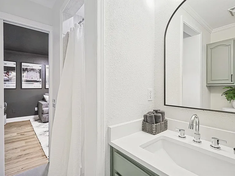 6872 Greenleaf Dr — Photo 23