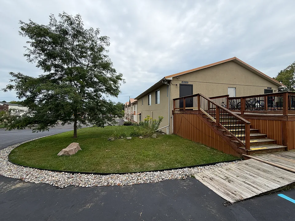 8048 Miller Rd #6