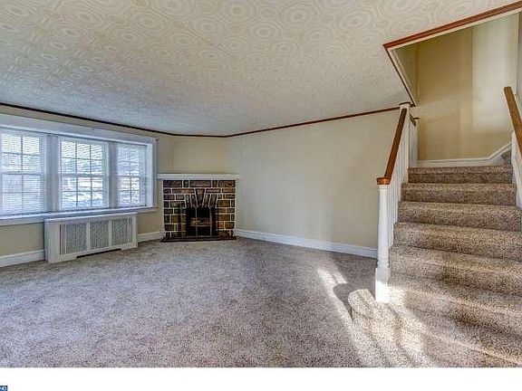 4th image of 4340 Woodland Ave