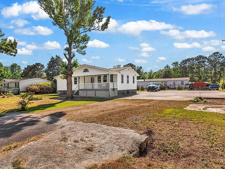 39 Gates Way — Photo 28