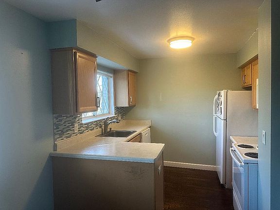 5th image of 29296 Gloede Dr #103